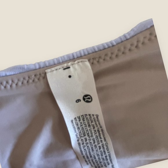 Lululemon Smocked Textured Mid-Rise Skimpy-Fit Swim Bottom Sz 6 - Picture 5 of 5